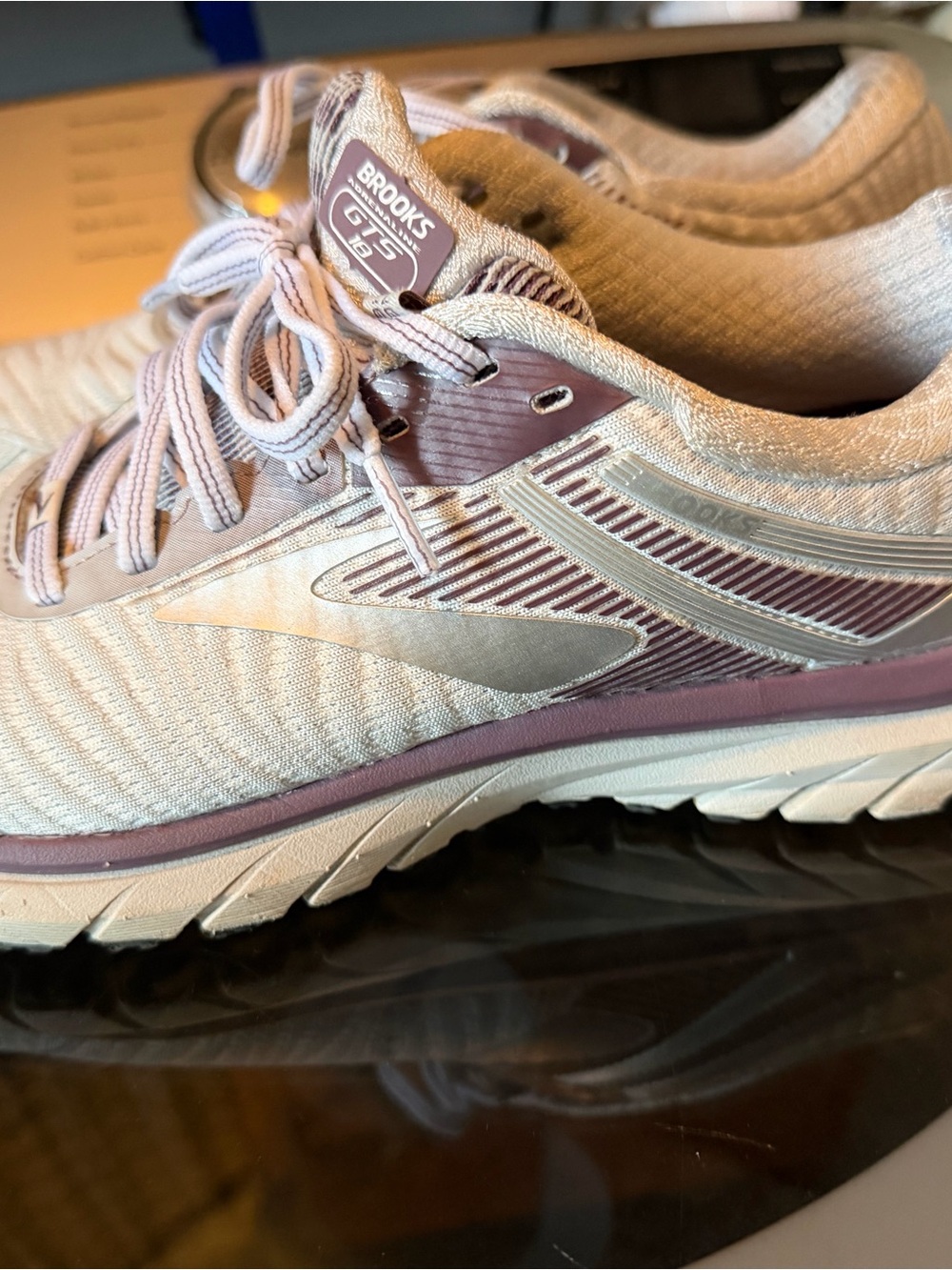 Brooks Women's Sneakers in Light Lilac and Silver Accent